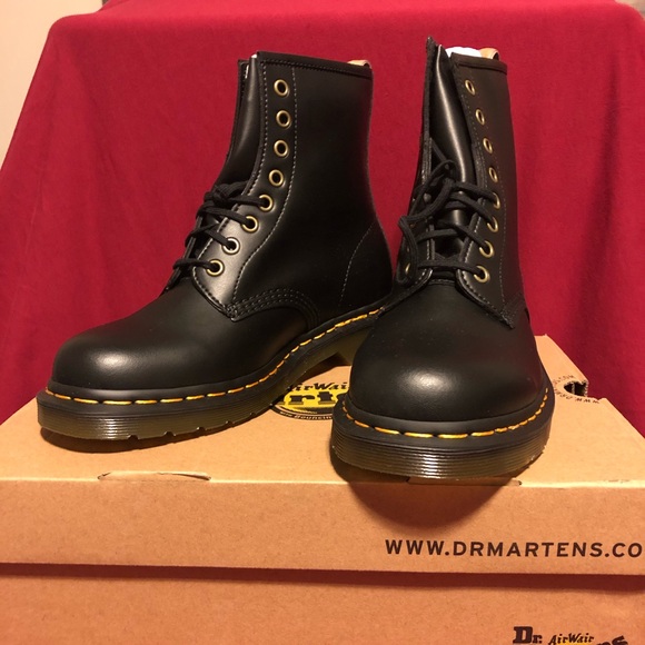 martens vegan 1460